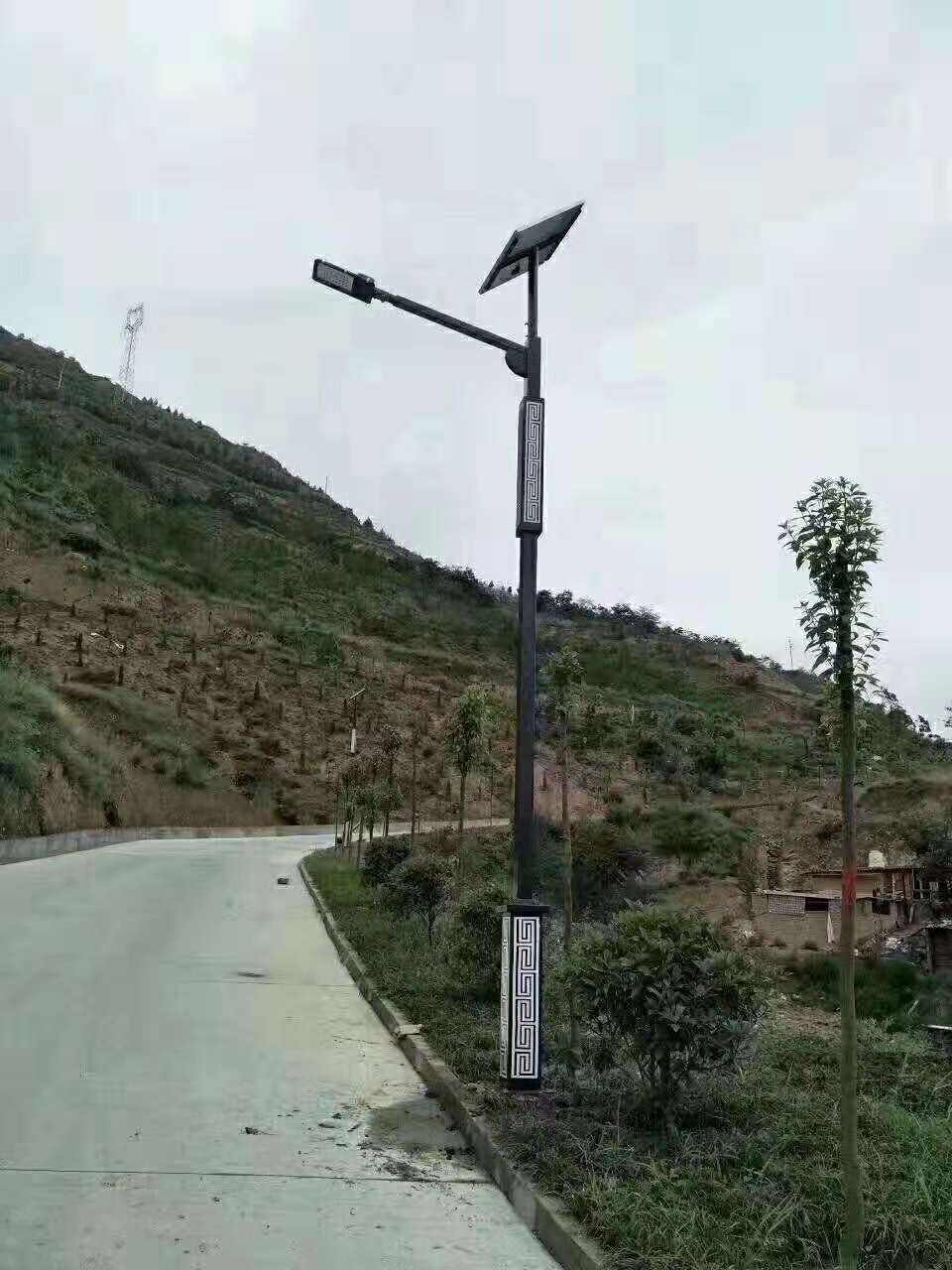 阿克苏仿古太阳能路灯